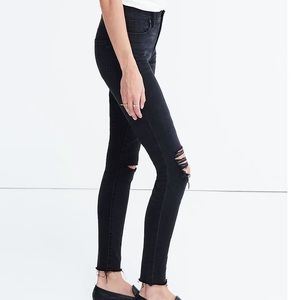 Madewell 9” High Rise Skinny Jeans - Black Sea